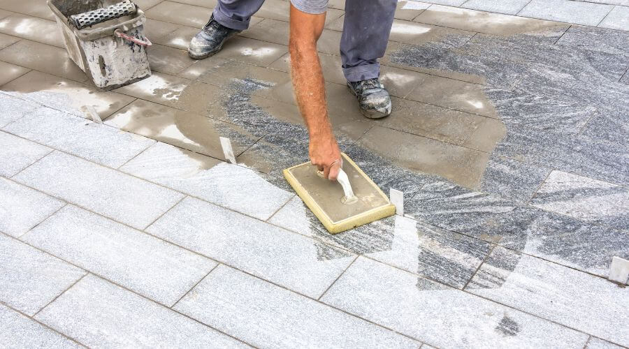 Professional gutter cleaning in Medina, WA